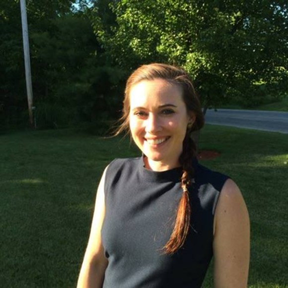 Meet your Posher, Lori - Picture 6 of 6